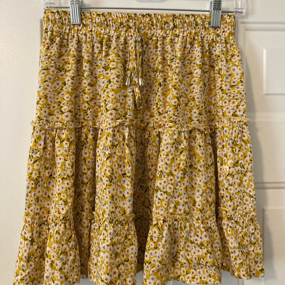floral dainty mini skirt